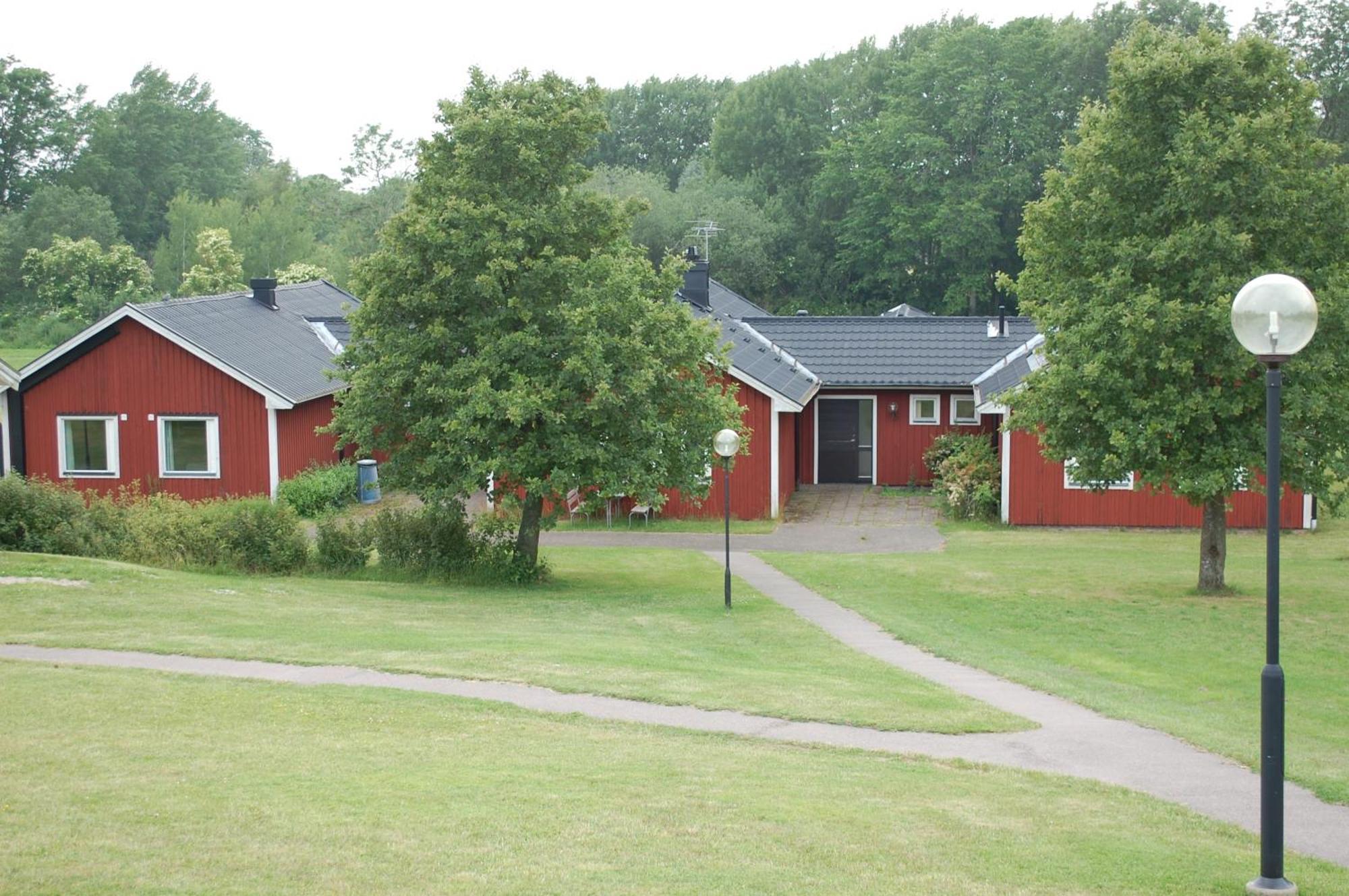 Allegarden Kastloesa Vandrarhem ภายนอก รูปภาพ