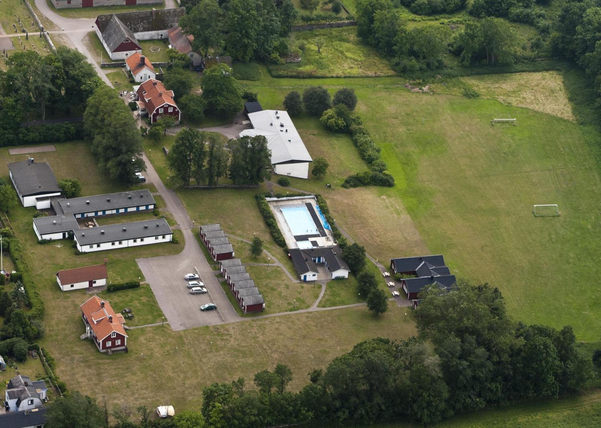 Allegarden Kastloesa Vandrarhem ภายนอก รูปภาพ